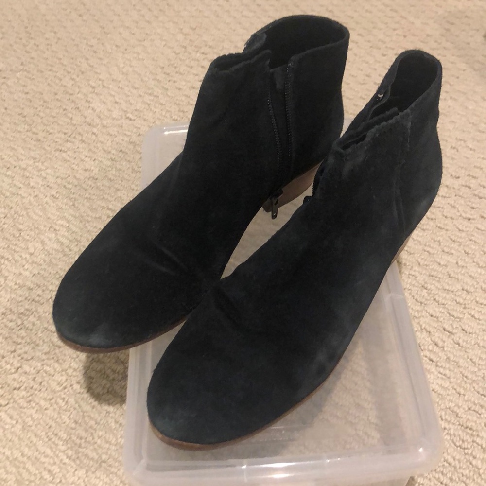 Jack Rogers - image 1